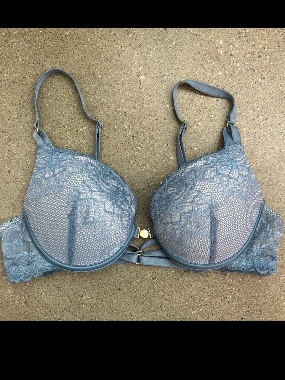 La Vie En Rose front Magnetic Clasp Bra with Strappy Back